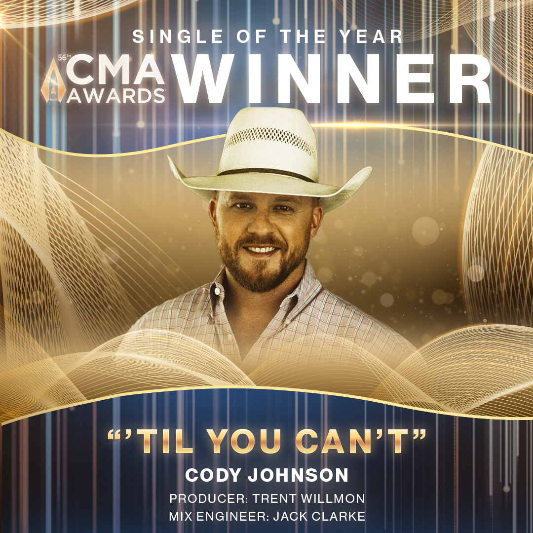 CountryMusic's tweet photo. The 2022 #CMAawards Single of the Year is... "'Til You Can't" by @CodyJohnson! ⭐ Congratulations! https://t.co/muKpS1dlnW