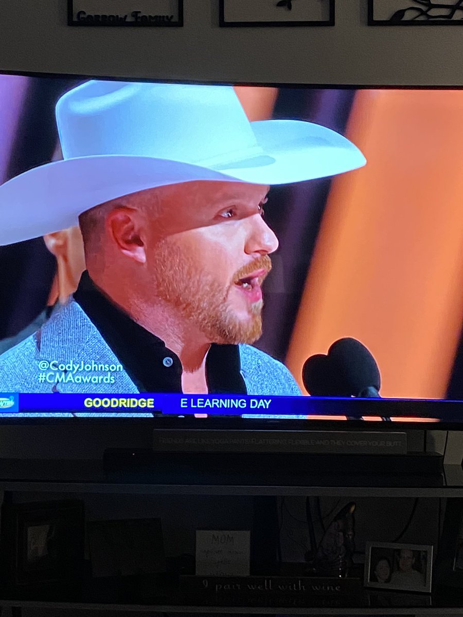 ImJakeontheLake's tweet photo. SINGLE OF THE YEAR!!!!! @codyjohnson #TillYouCant #CMAawards https://t.co/a9zOJl4ThU