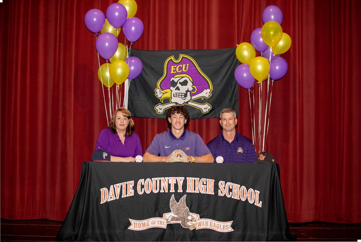 Davin Whitaker (@davinwhitaker) on Twitter photo Nothing better than Officially becoming a Pirate. Now the work begins🏴☠️ <a href="/ECUBaseball/">ECU Baseball</a> <a href="/CoachPalumbo22/">Jeff Palumbo</a> <a href="/cgodwin23/">Cliff Godwin</a> <a href="/Austin_Knight3/">Austin Knight</a> Nothing better than Officially becoming a Pirate. Now the work begins🏴☠️ <a href="/ECUBaseball/">ECU Baseball</a> <a href="/CoachPalumbo22/">Jeff Palumbo</a> <a href="/cgodwin23/">Cliff Godwin</a> <a href="/Austin_Knight3/">Austin Knight</a>
