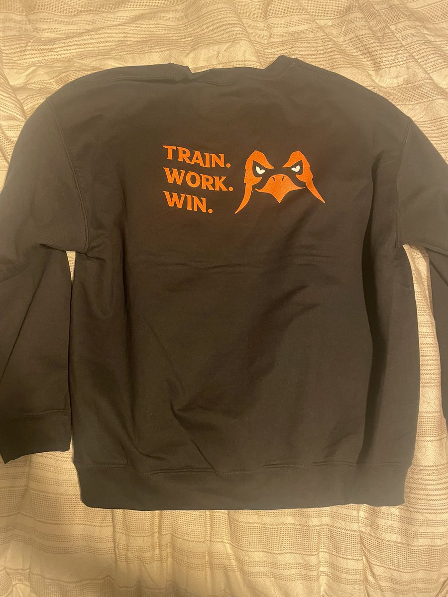 wrestlingbphs's tweet photo. The Black Hawks received their gear this evening! Changing it up from logo to practice gear to singlets to warm ups! Huge thank you to Michael McClure and Branded Threads for the gear! #lookgoodwrestlegood #TrainWorkWin #bpwrestling https://t.co/22bZHw2UHt