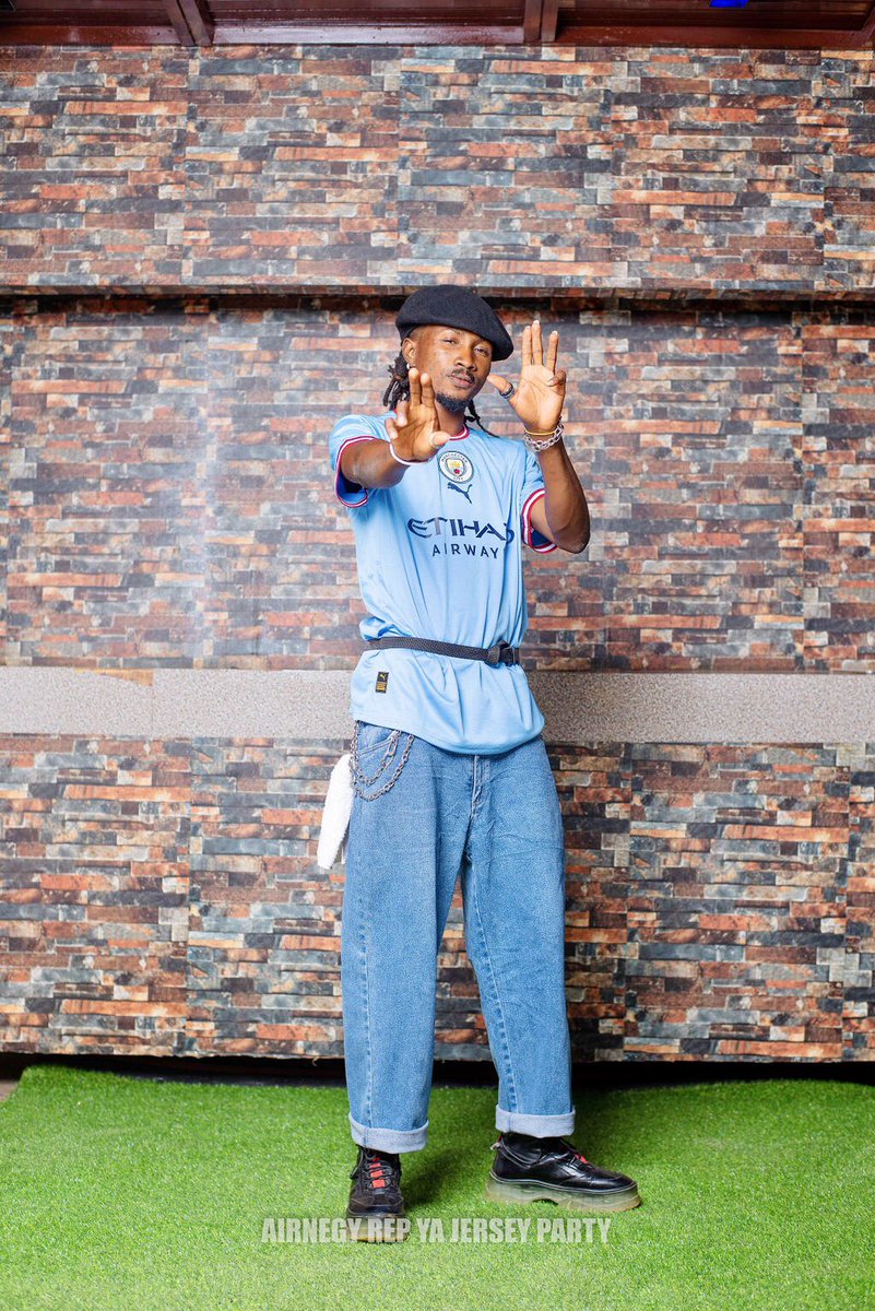LCypid's tweet photo. https://t.co/APzetjPlva
Y’all shud follow the link to watch my visuals #shock3
#Downtownrecordz
#cypideey https://t.co/MLoL4Nr0EK