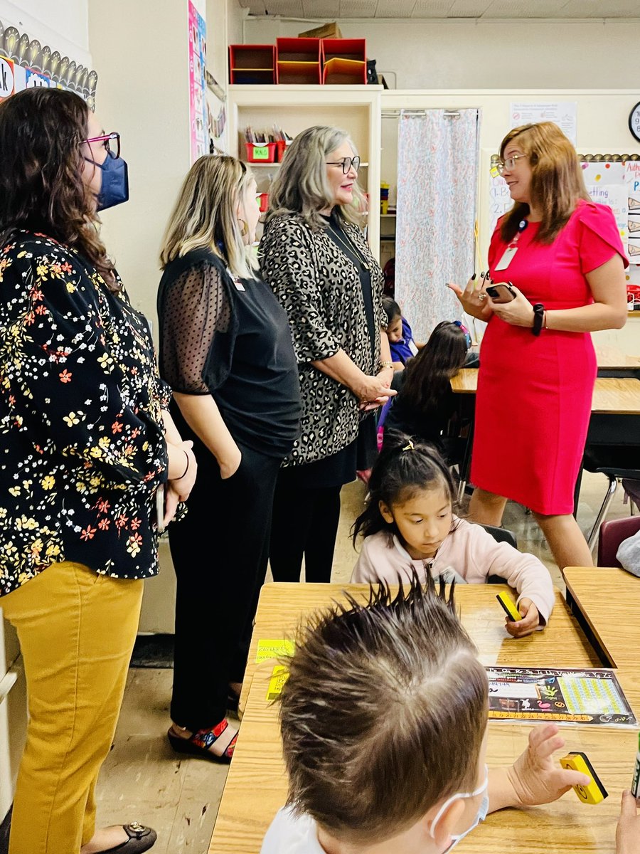 UTSA Dual Language Community Lab Schools tweet media