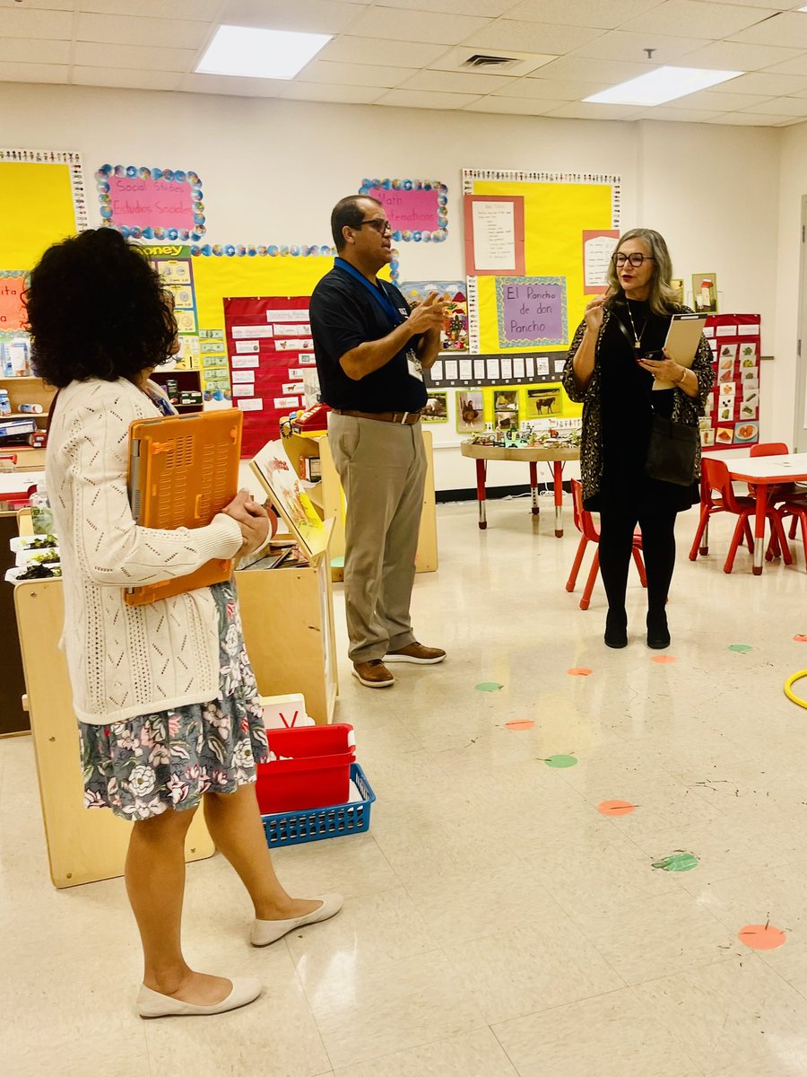 UTSA Dual Language Community Lab Schools tweet media