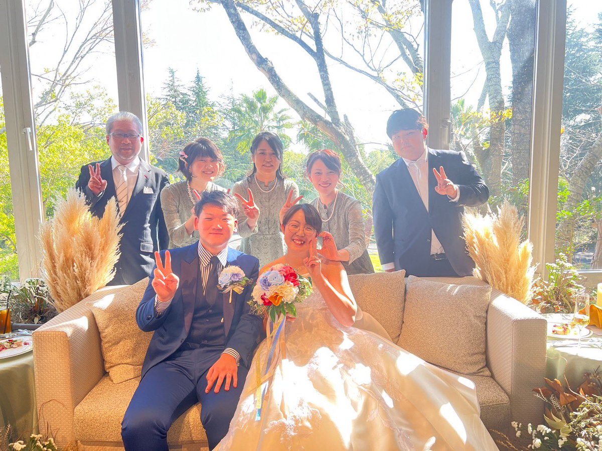 12BB_Lady2's tweet photo. 素敵な結婚式🥰
幸せな気持ちになれるね

次は私の番か〜〜〜
準備頑張らねば、、、！ https://t.co/cMQLM71U9w