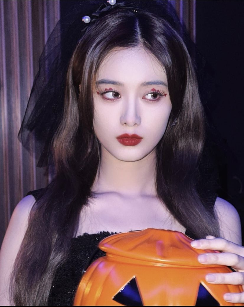 yiyang pics tweet media