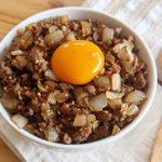 味付けが簡単なのもすごく嬉しい!ミンチを使った、お手軽「丼もの」レシピ!