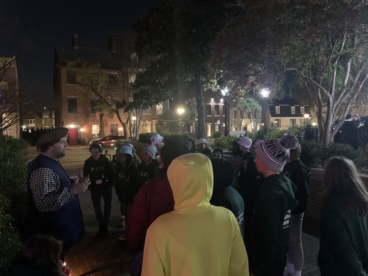 Mr_Beltran_NMS's tweet photo. Bus 2 Ghost Tour in Alexandria! 😱  #NoviDC22 https://t.co/kmS8Rus2bq