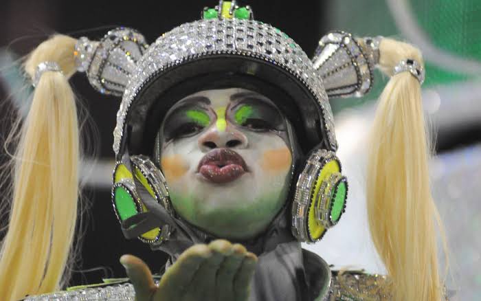 GRESMIPM's tweet image. PAAAAAARAAAABEEEEENSSSSSSSS PARA A ESTRELAAAAAA AQUIIIIIIII.

HOJE É O MEU DIAAAAAAAAAAA!

EU QUERO TODO MUNDO USANDO #MOCIDADE67ANOS 🤩💚

QUE ALEGRIA ESTAR VIVA!!!