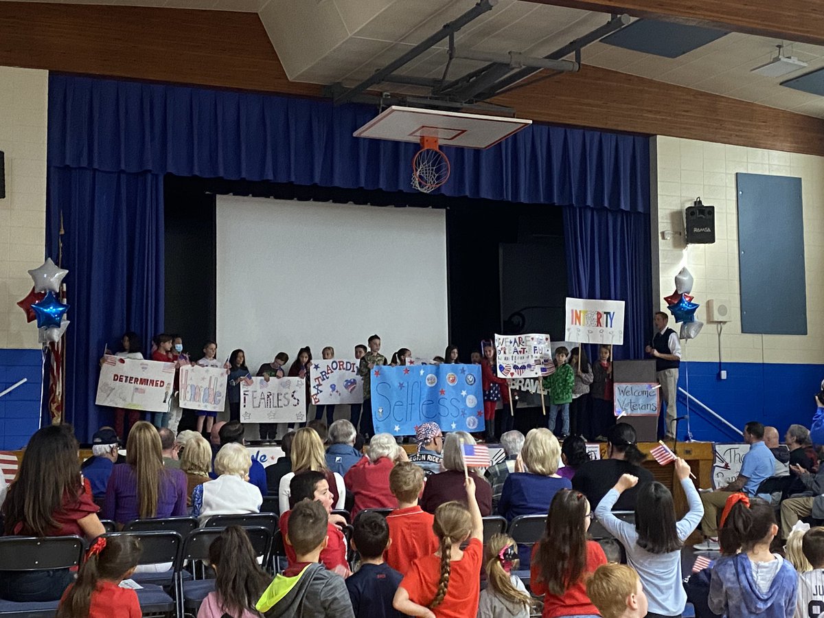 MrsSassoon's tweet photo. An incredible day honoring our heroes during our Veterans Day celebration! @HowellTwpRamtwn https://t.co/GnMeZzysjG
