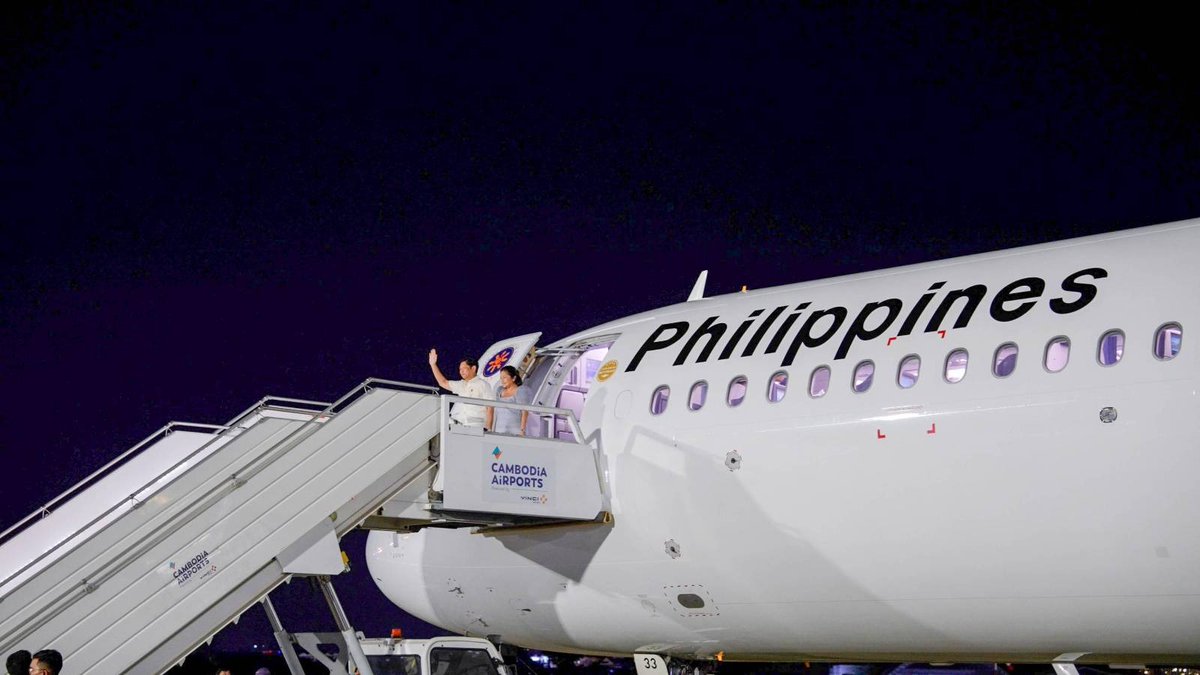 bongbongmarcos's tweet photo. Tayo ay ligtas na nakarating sa Phnom Penh, Cambodia kagabi kasama ang ibang miyembro ng ating gabinete upang daluhan ang 40th and 41st ASEAN Summits and Related Summits. https://t.co/5EWNLcUDml