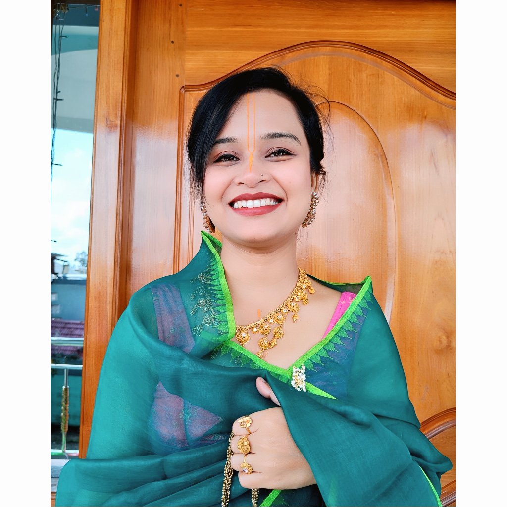RunashreeSaikia's tweet photo. Manipuri attire is sheer love ❣️

#manipur #traditionaldress #phanek #phee #NorthEast https://t.co/kofQf2j79E