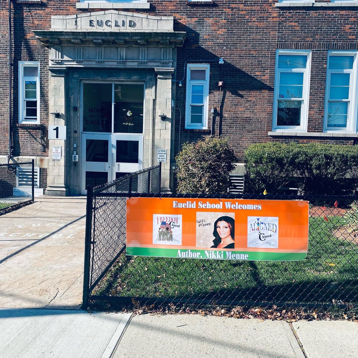 nikmenne's tweet photo. So today was another EXTREMELY special author visit for me.I went back to my very own elementary school to speak &amp; share #FreedomCleared for Veterans Day. Mrs Chiu you went above &amp; Principal Sickels thank you for having me &amp; for your service to our country. @HHEuclid #VeteransDay https://t.co/3ROSf5SoeJ