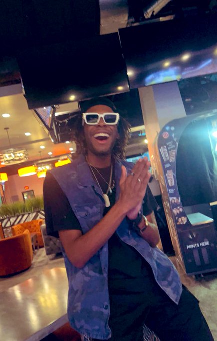 Drunk he ha https://t.co/gx3bsMDMJC<a href="/tag/allsmiles"class="tags"><span>#allsmiles</span></a>