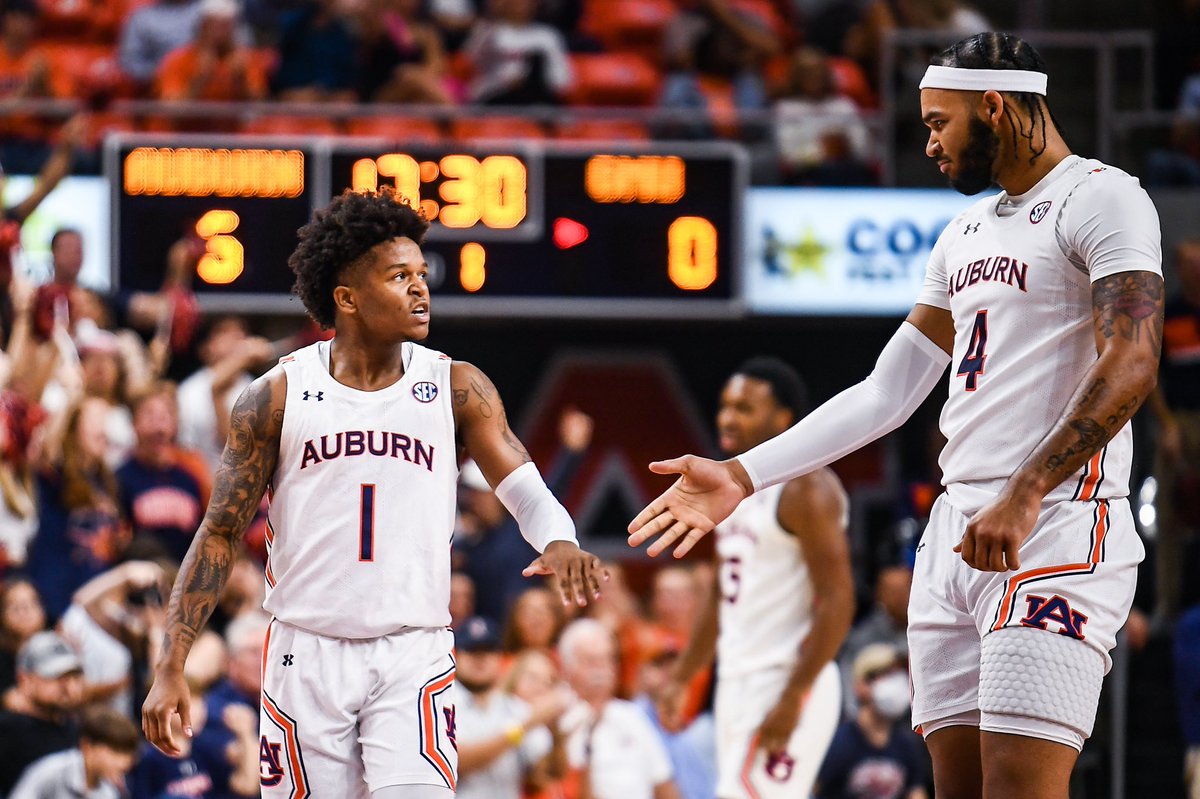 AuburnMBB's tweet photo. Floor General Icy 🥶

#WarEagle https://t.co/Vq5fzpeFpE