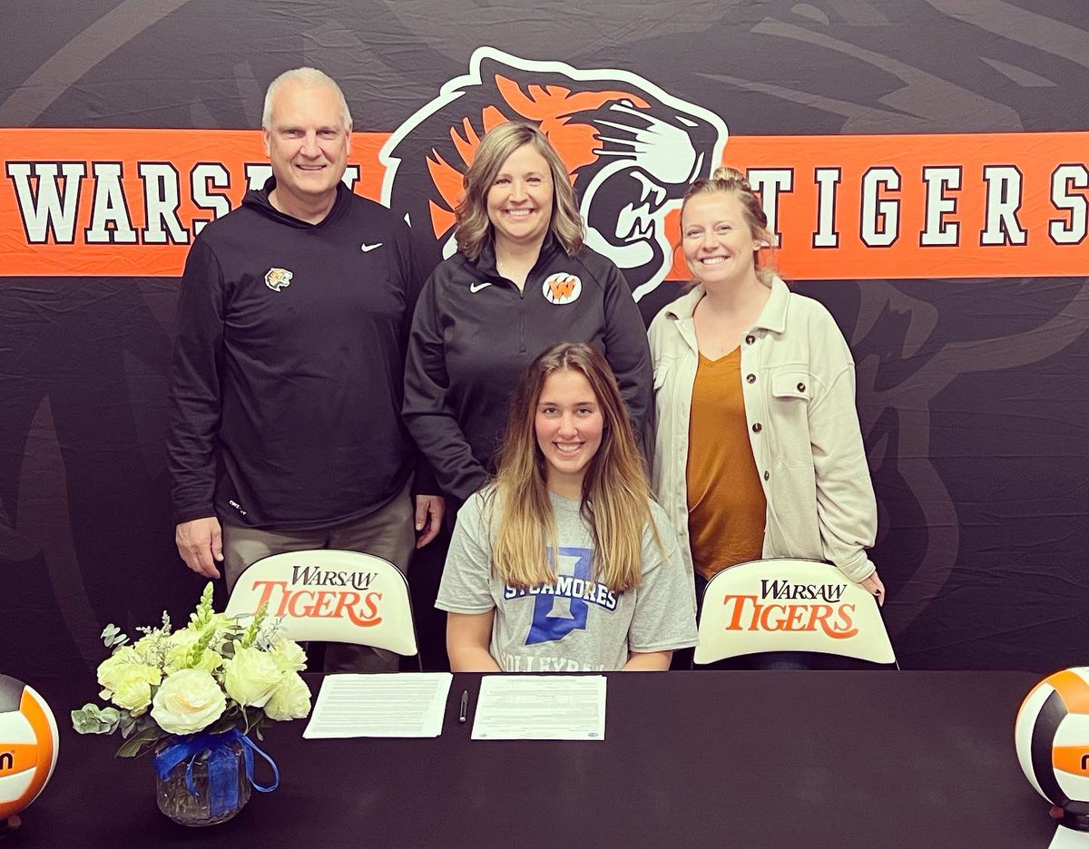 warsawvolley's tweet image. Congratulations to Avery Hales for making it official as she signed to Indiana State today!!! 💙🤍

What an amazing journey and career here at Warsaw VB it’s been for her and we are thrilled for her next chapter at ISU!  Good Luck, Avery…we’ll miss you! 🧡🖤 #TigerFamily