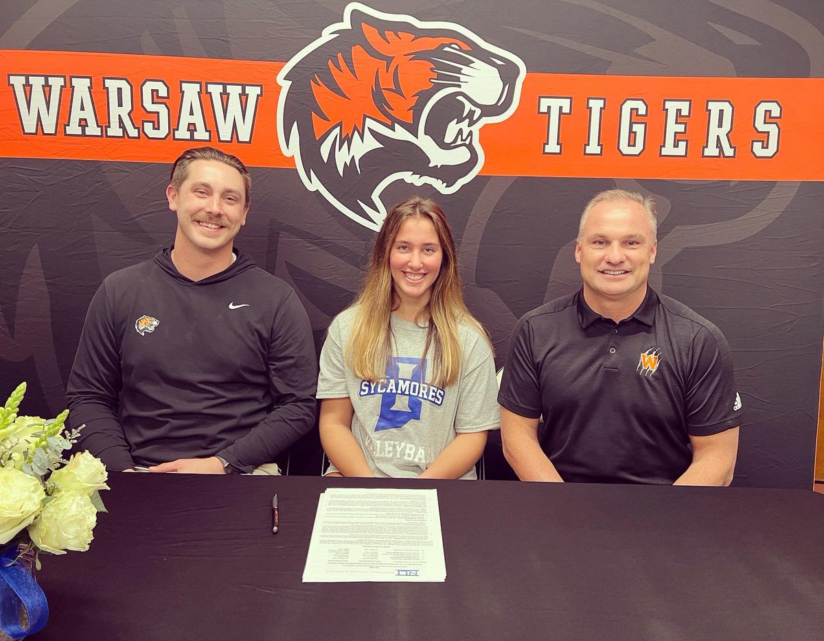 warsawvolley's tweet image. Congratulations to Avery Hales for making it official as she signed to Indiana State today!!! 💙🤍

What an amazing journey and career here at Warsaw VB it’s been for her and we are thrilled for her next chapter at ISU!  Good Luck, Avery…we’ll miss you! 🧡🖤 #TigerFamily