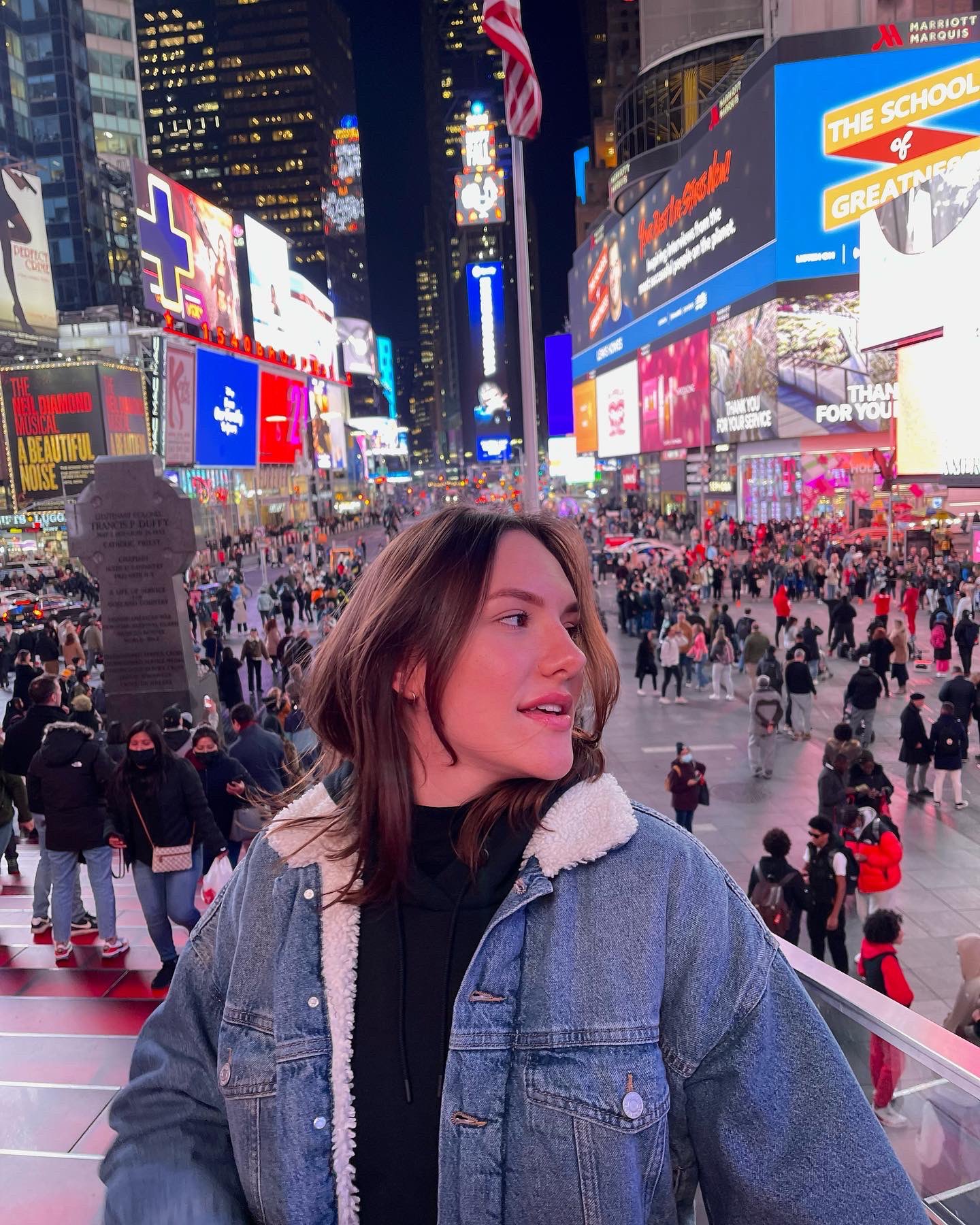 Becca Pires on Twitter: "New York 🗽♥️ https://t.co/9MdfecDUhs" / Twitter