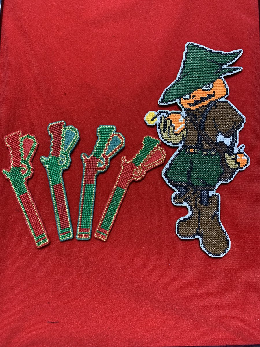 keipandam's tweet photo. ここにクリスマスVerのウィンチェスターが4丁あるじゃろ?🎅
#FALLMARCH https://t.co/s7WWDOhTEr