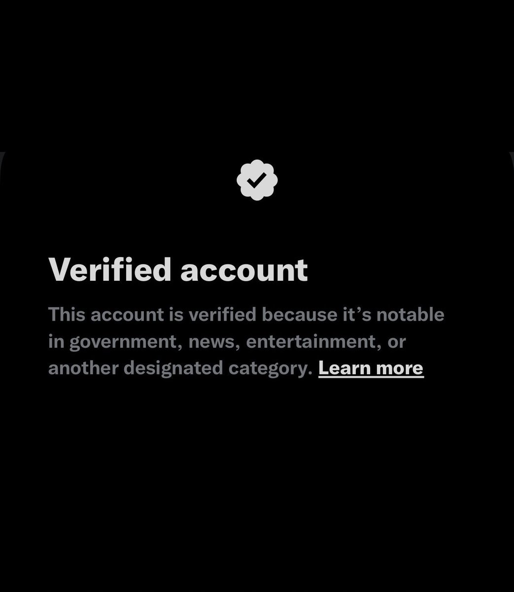 screentime's tweet image. Tapping on an account’s verified badge will tell you if they are a verified public figure, or if they bought verification through Twitter Blue ✔️