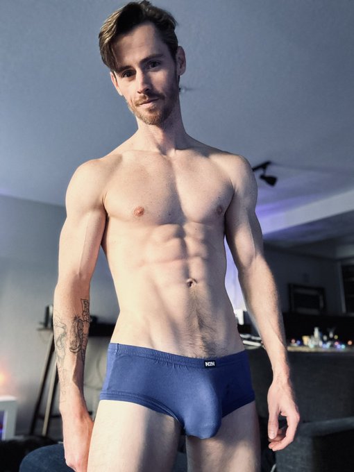 I&rsquo;ve been bad 😏 https://t.co/AfezGbh9l5