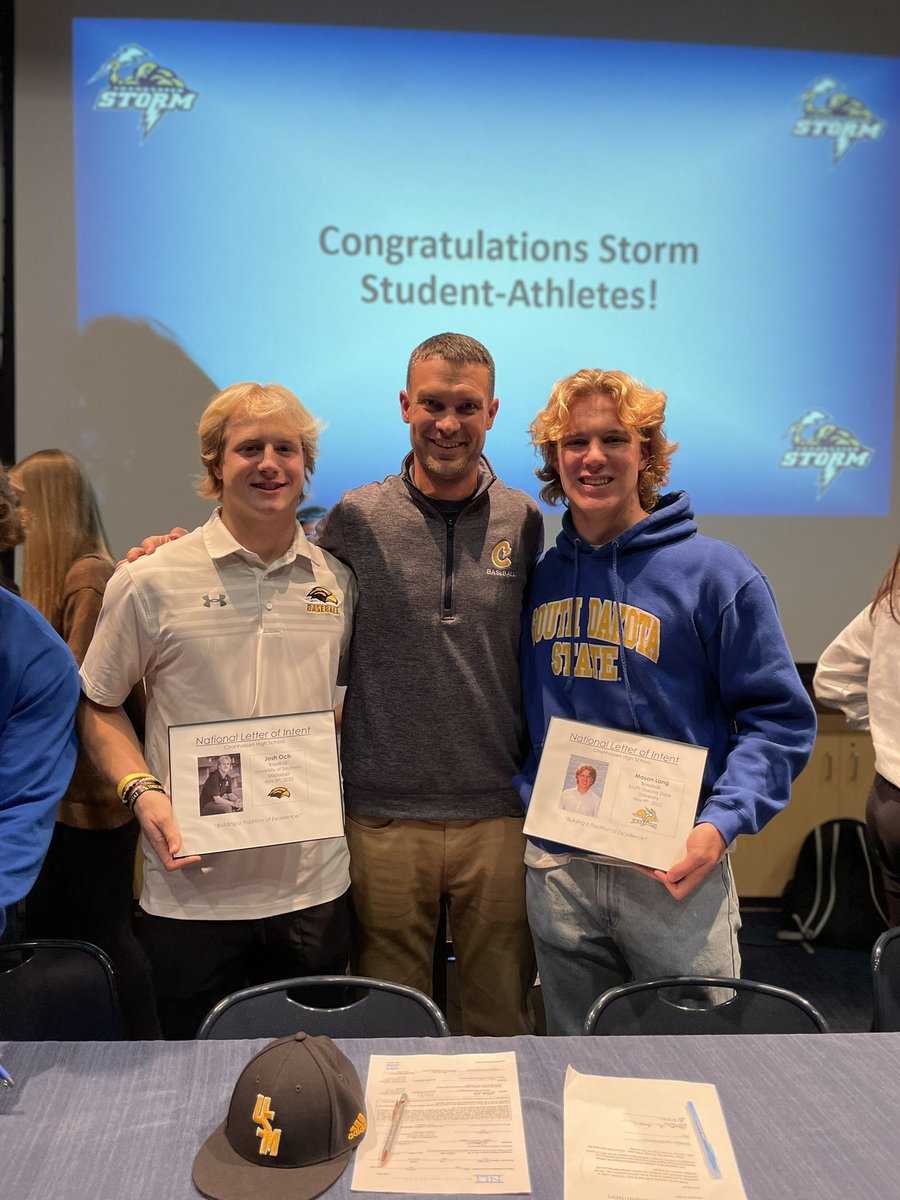 ChanStormBase's tweet photo. #WeAreChan #ProudCoach #NLISigningDay https://t.co/2MNmRGJ7dT