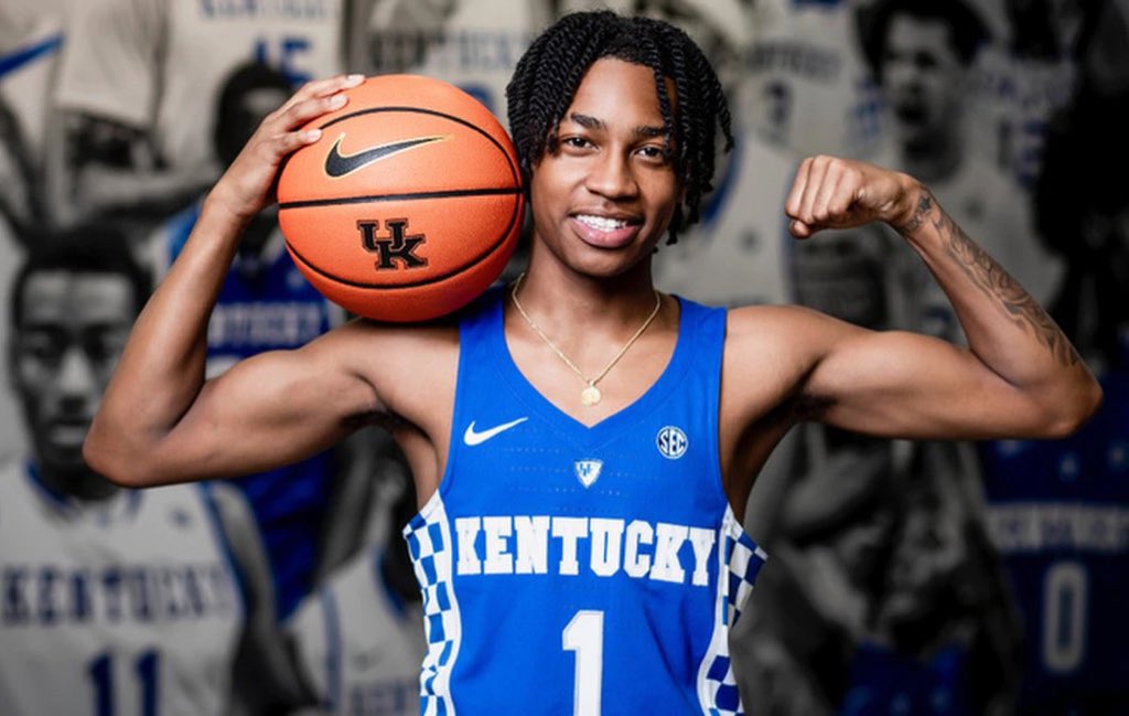Blue Chips (@ukbluechips) on Twitter photo The #1 PG in the class of 2023 ROB DILLY has signed his National Letter of Intent 🔥
It’s official, welcome to #LaFamilia <a href="/robwitdashiftss/">Robert Dillingham</a> 😼 The #1 PG in the class of 2023 ROB DILLY has signed his National Letter of Intent 🔥
It’s official, welcome to #LaFamilia <a href="/robwitdashiftss/">Robert Dillingham</a> 😼