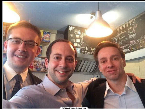 HanterPoen's tweet photo. 2.@SlawomirMentzen z @RobertWinnicki obiecali debatę z Panem #Tytko @wrealu24_pl i się wycofali ze strachu! Pan @MarcinRola89 był świadkiem. Próg wyborczy zmiecie tych 10 zdrajców. Widzę,że się przekonujesz do zdrady @KONFEDERACJA_ jako 10 osobowej agentury żydowskiej-neo-wsi-wsw https://t.co/uuA2W0a8kj