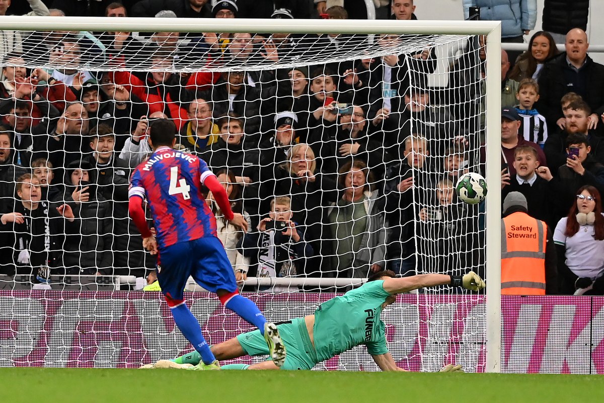 NUFC's tweet photo. Nick Pope

#NUFC https://t.co/uozvRkFh3X