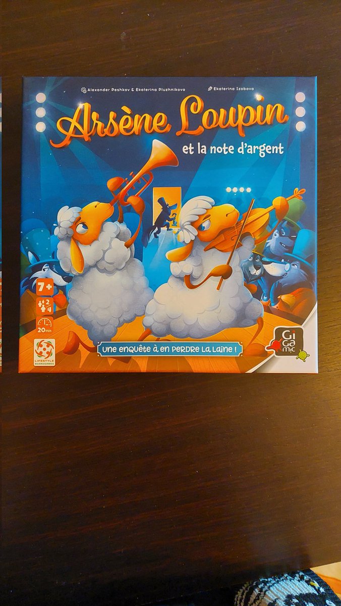 LucieBezio's tweet photo. Arsène Loupin et la note d'argent, coupable démasqué juste à temps... on a frisé la catastrophe, heureusement on ne s'est pas loupé 😉 @Gigamic @Playin_by_MB #j2s #boardgame #gigamic #arsèneloupin https://t.co/wNapZrqVbo