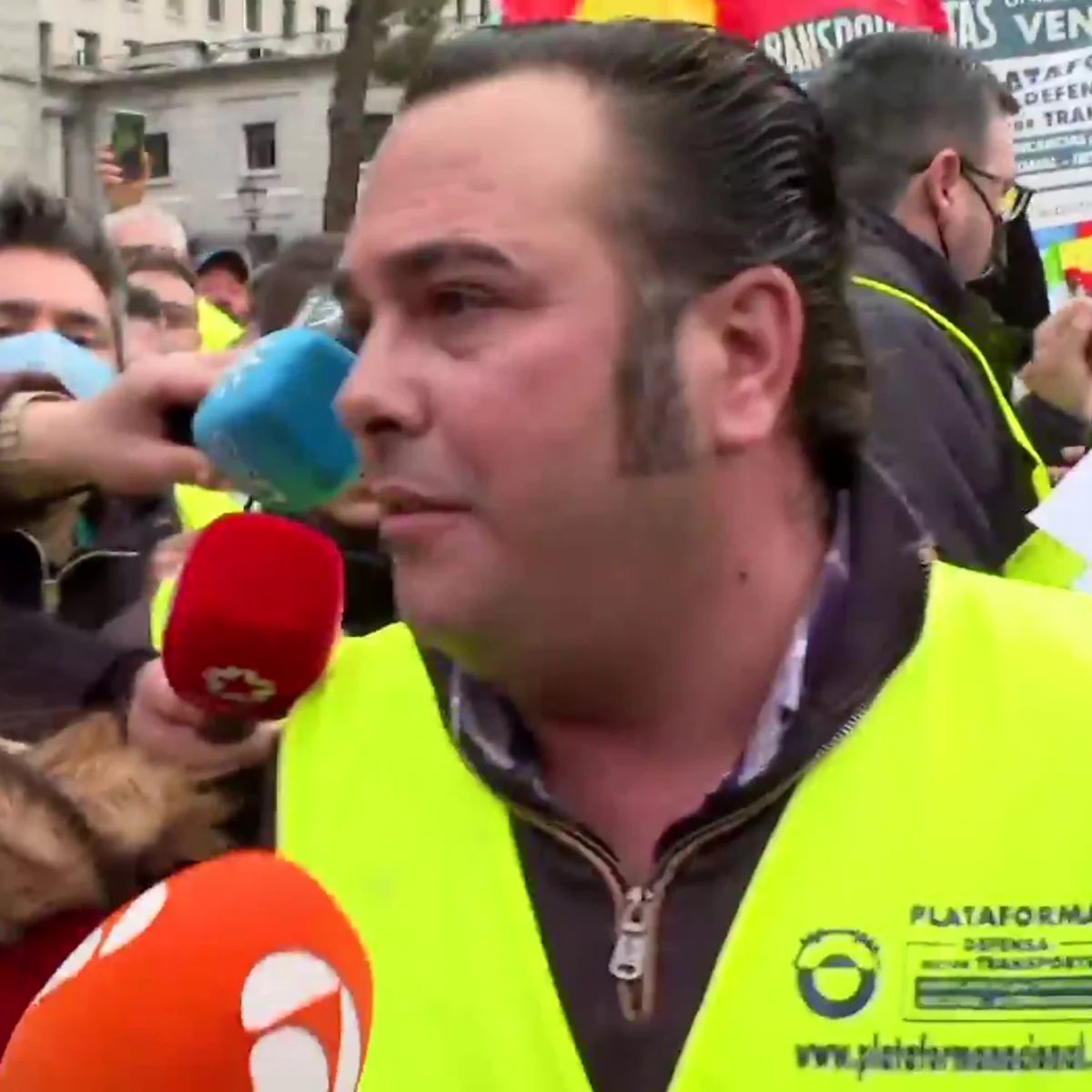 JonayRLpez's tweet photo. No tiene trabajo. No tiene camión.
Convoca huelgas De transportistas.
¿soy el único que piensa que detrás de Manolín todo huele que apesta? https://t.co/Vyx3KAzBLO
