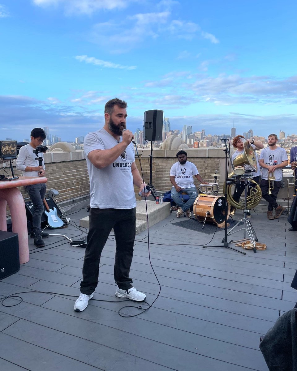 PhillyFutures's tweet photo. We are thrilled to partner with @JasonKelce on his new apparel collection @underdog_phl and the @BePhillyFndtn. Staff, including PFSS Co-Presidents Sara and Sean, attended the launch event on Sunday.
Learn more: https://t.co/8PJxmTrAt9
#PFSSMerger #UnderDogPHL #BePhilly https://t.co/wGv8QVdXJ6
