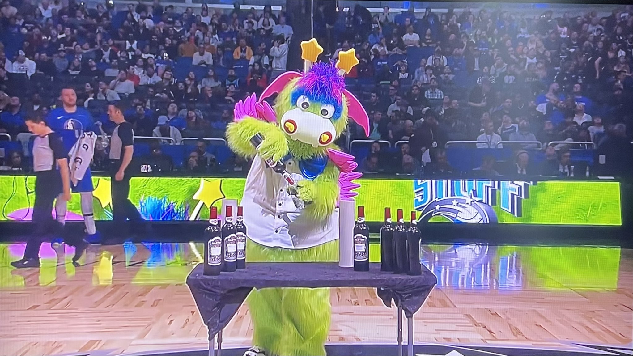 RocketPlays on Twitter "why are NBA games so weird. why is the mascot
