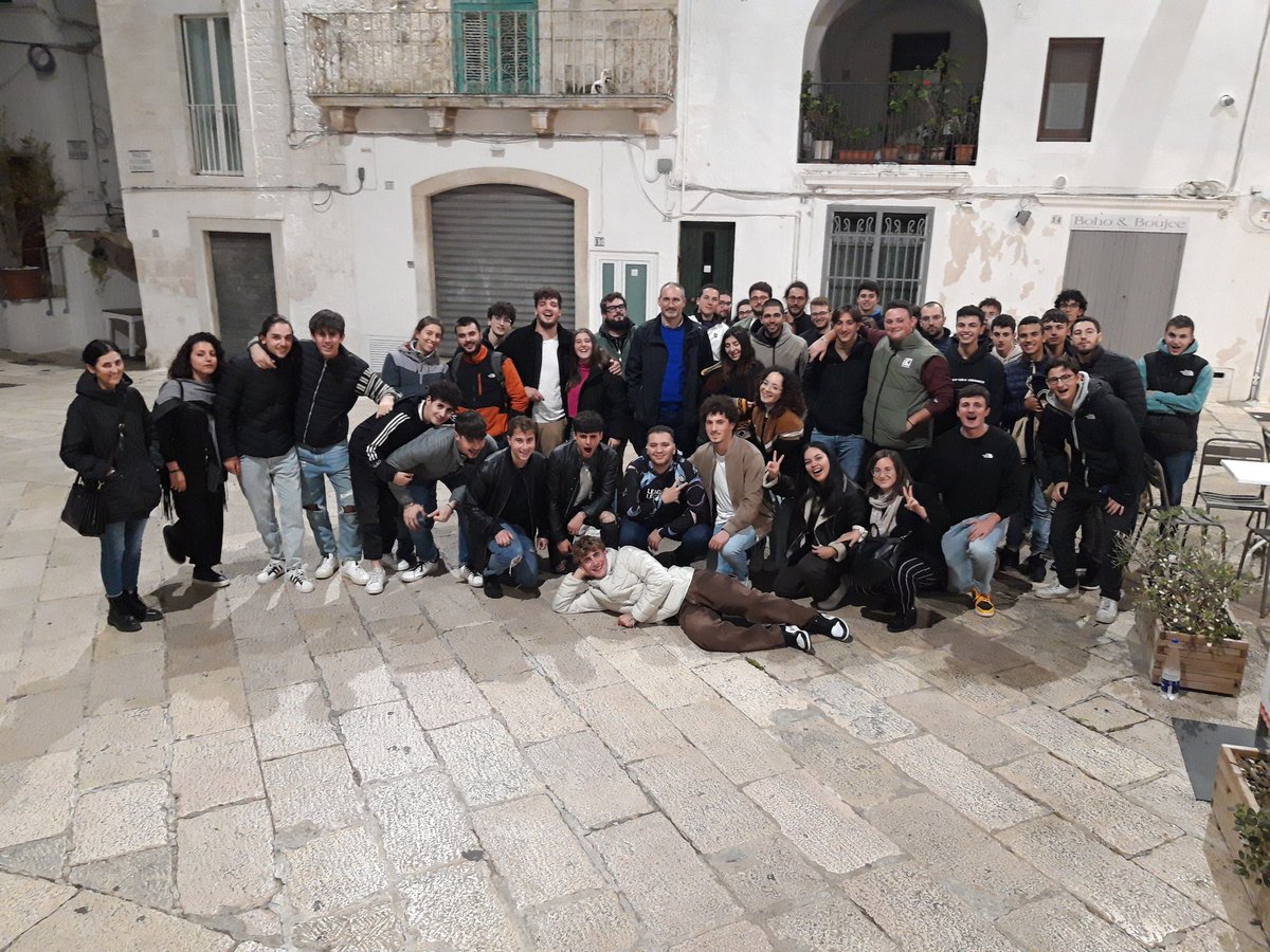 GianfRomanazzi's tweet photo. #Visita #didattica in #Puglia con sosta presso #vivai #VerdeMolise e proseguimento verso #Cisternino, domani si va in #Salento per vedere da vicino i danni causati da #Xylellafastidiosa https://t.co/M8AbqHexwW