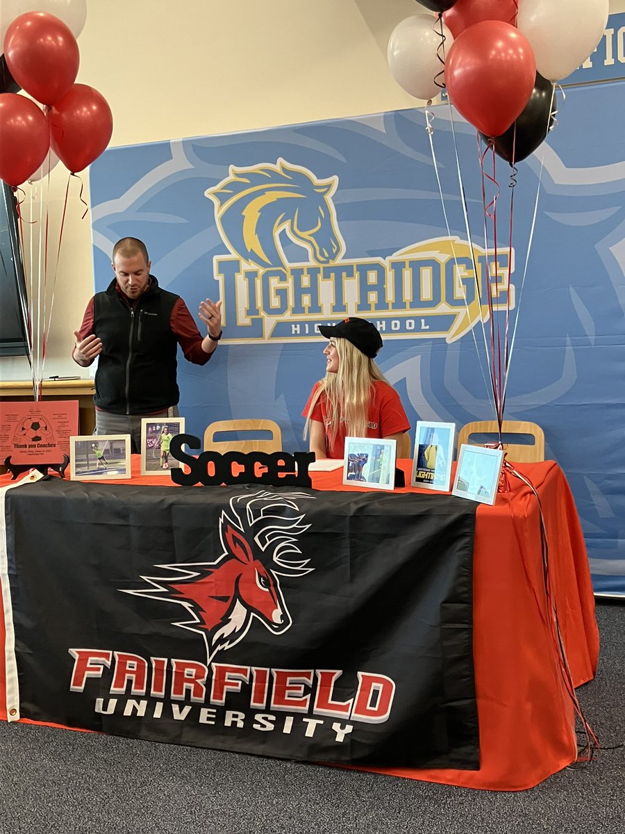 Congratulations GK Skylar Ring on signing NLI to further her education and soccer career at Fairfield University! <a href="/LightridgeGSOC/">Lightridge Girls Soccer</a> <a href="/Lightridge_LCPS/">𝐋𝐢𝐠𝐡𝐭𝐫𝐢𝐝𝐠𝐞 𝐇𝐢𝐠𝐡 𝐒𝐜𝐡𝐨𝐨𝐥</a>