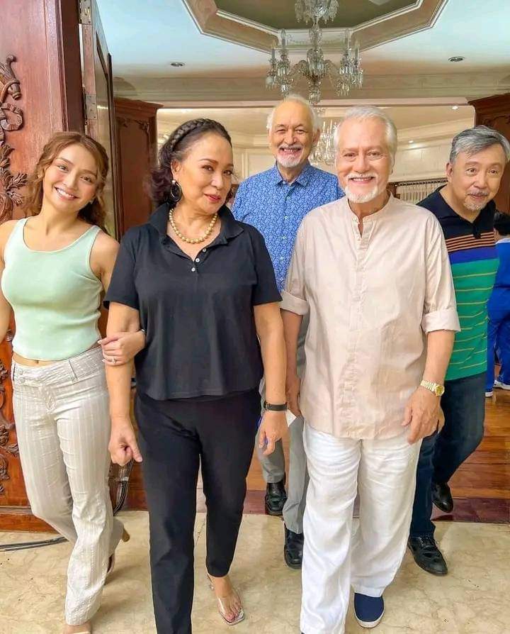 mhcgl16's tweet photo. You belong with this frame with veterans actors/actress. Very proud of you Coach/Ali @bernardokath
#2GoodFinale2Remember #2GoodToBeTrue #2Good2End https://t.co/lIgXLnO8mE