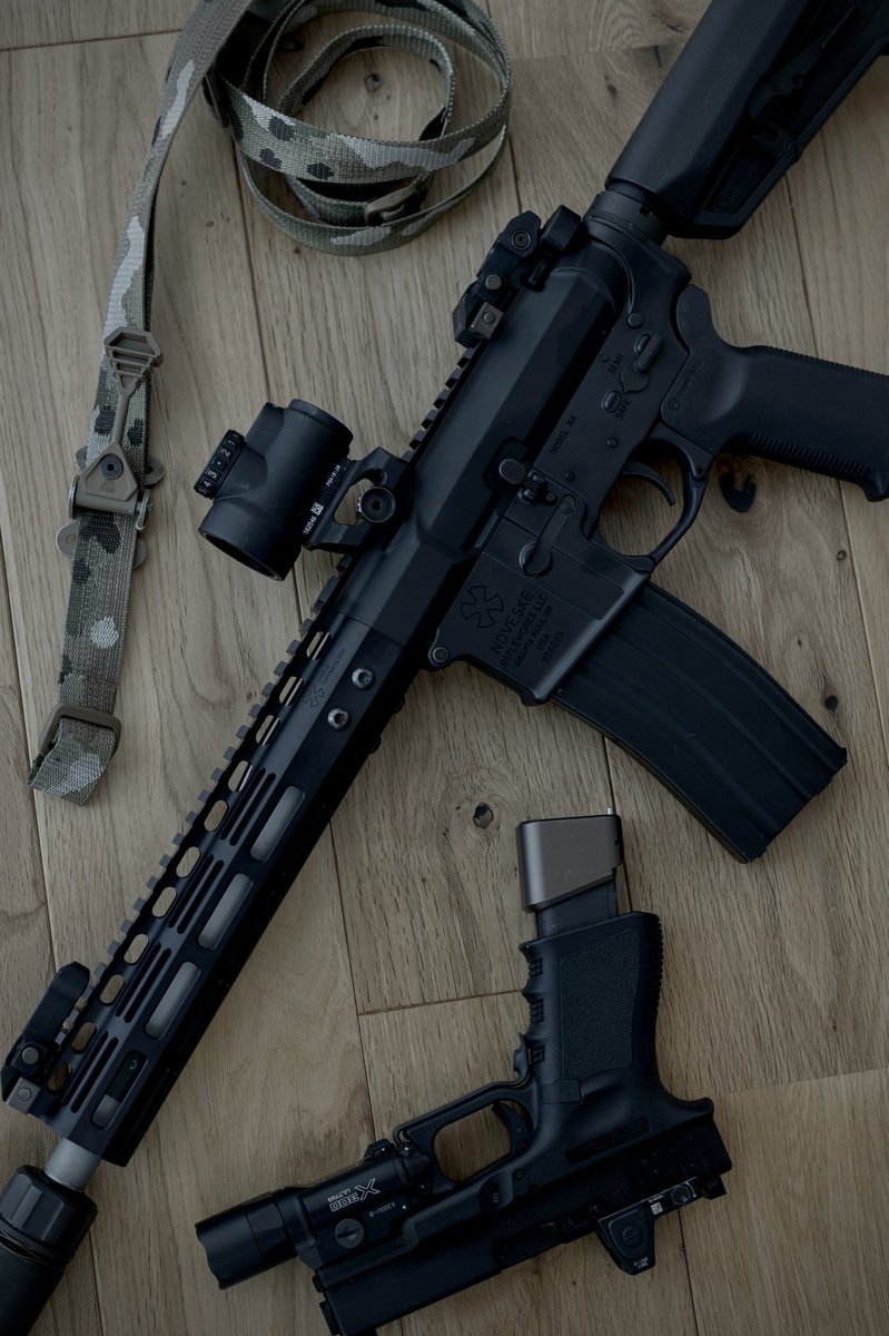 HEAVIG_FILM's tweet photo. おはようございます♪
今日は #いい銃の日 ですね。
#朝の一枚
#noveske #n4 #glock19 #mk27mod1
#ferroconcept https://t.co/lE7Bdgskma