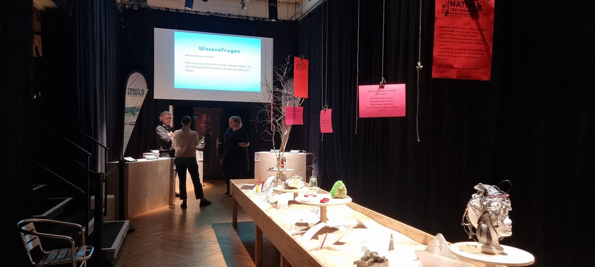 train4science's tweet photo. Noch ein letztes Mal @neukoellneroper! Lasst euch von dem atemberaubenden Stück NEUE LIEDER VON DER ERDE mitreißen und erkundet vorher mit @train4science euer Wissen und eure Meinung zum #Klimawandel und #wisskomm.

Kommt zur Denière am 12.11.22 ab 19:15 Uhr in unseren Workshop! https://t.co/Wi39YssDWF