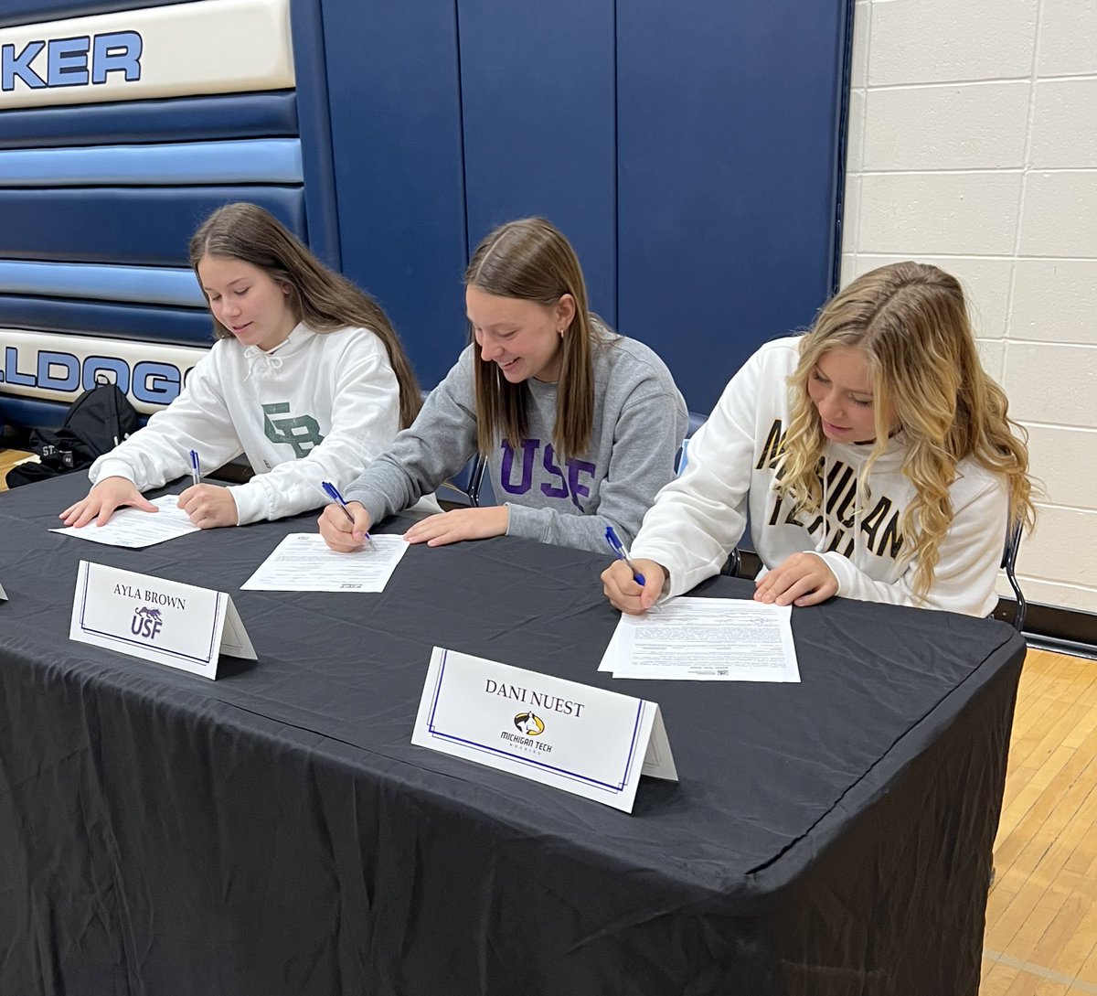 Becker Girls Hoops tweet media