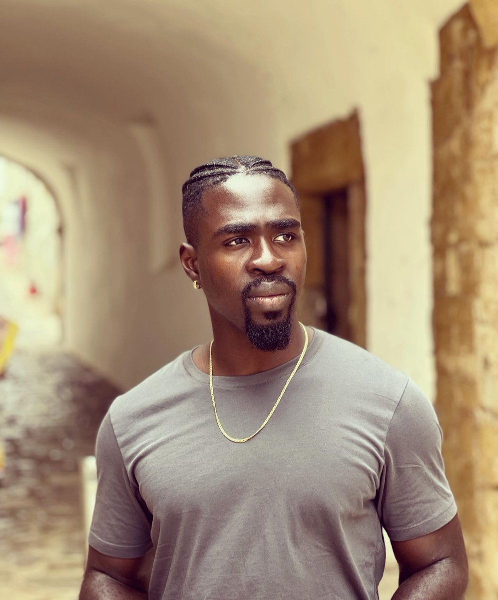 HSTMpod's tweet photo. Ep. 28: Leaving a Legacy with Kwabena Amponsah is live! 

Kwabena is a 2014 HS grad who is now a Principal Consultant at @PayPal, where he has become an expert on e-commerce and the systems used to help businesses create a seamless buying experience for their customers. https://t.co/4nUaNlbxOX