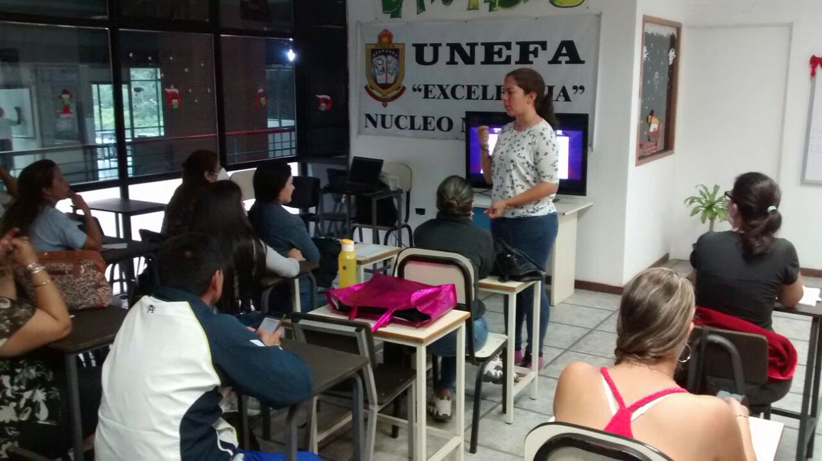 Nucleo_Miranda's tweet photo. UNEFA #NúcleoMiranda Los Teques continuó con el ciclo de talleres formativos en el marco de la actividad especial "UNEFA Emprende", con la presencia de la Lic. Valerie Obregón, miembro del Movimiento de Emprendedores por Venezuela. @angiolillofp @UNEFA_VRRC @Unefa_VEN @marchahil https://t.co/80u4IEIAOk
