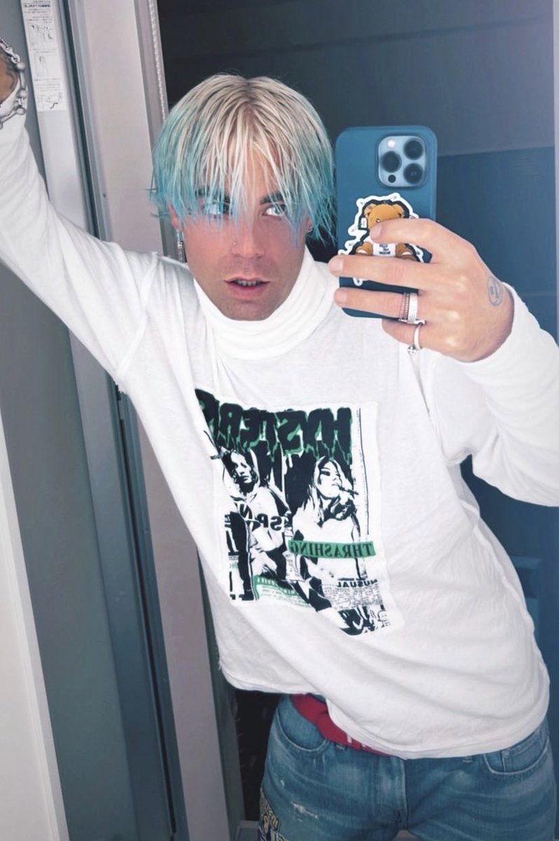 dailymodsun's tweet photo. >blue era< https://t.co/gQ0B5qesJ9