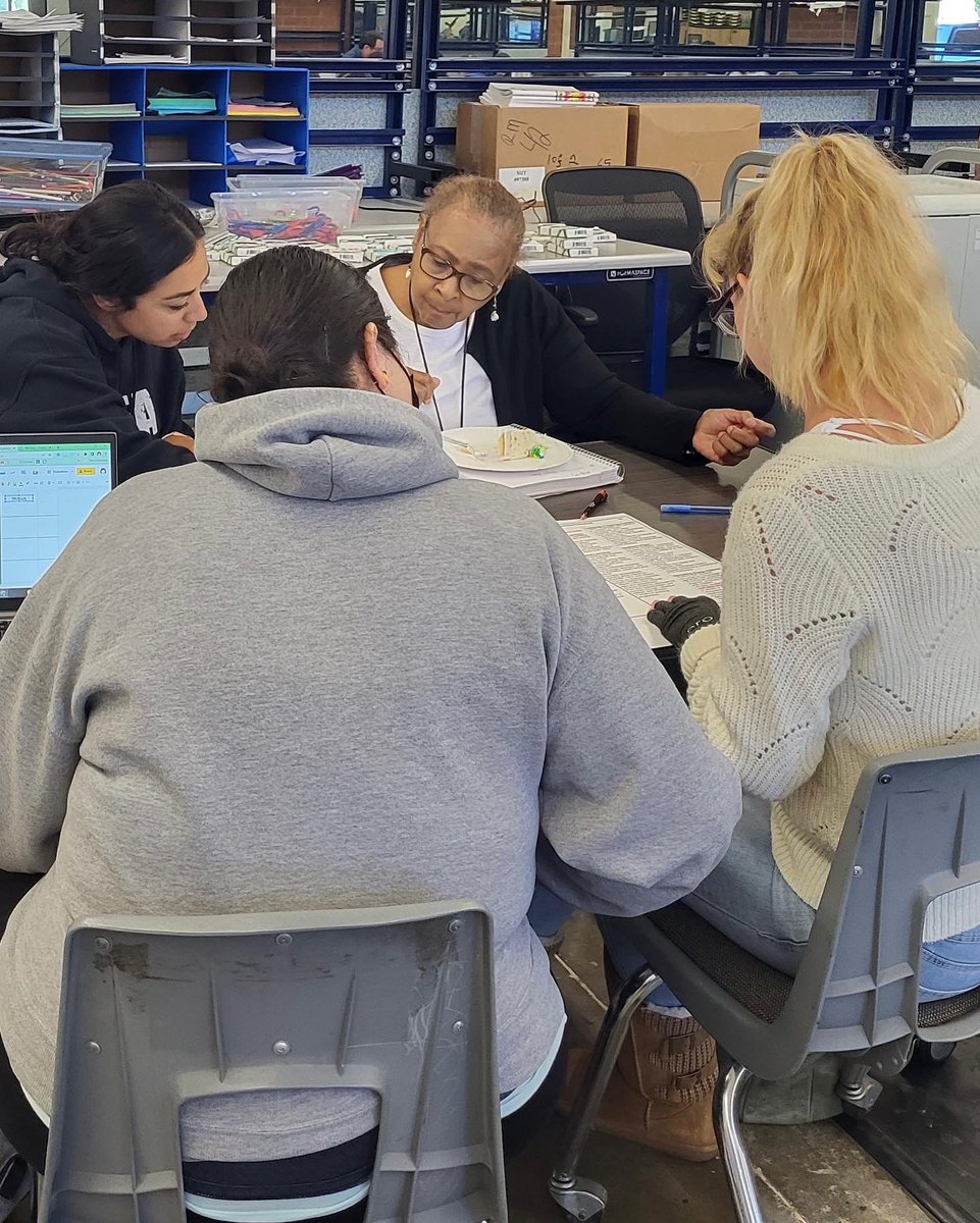 MIT teachers took a deep dive into their school’s Vision and Mission today! Starting by comparing it to the SAUSD Graduate Profile and Teaching &amp; Learning Framework and ending with the strategies they use that align with and support it. <a href="/MoureDeborah/">Deborah Moure</a> <a href="/mcfaddenscots/">Ignacio Muniz</a>