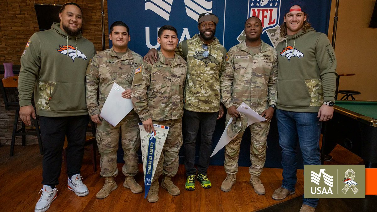 Thanking the real heroes. 🇺🇸

<a href="/m_purcell64/">Michael Purcell</a>, Andrew Beck, <a href="/5280Miles/">Miles</a> &amp; <a href="/BroncosCheer/">Broncos Cheerleaders</a> spent Tuesday visiting the <a href="/USArmy_FtCarson/">US Army Fort Carson</a> base as part of our 2022 #SaluteToService caravan presented by <a href="/USAA/">USAA</a> » bit.ly/3ElLptj
