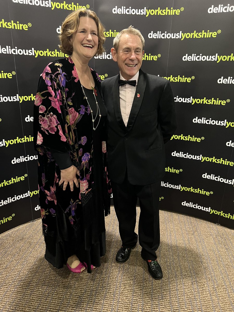 Super evening <a href="/local_food/">Deliciously Yorkshire</a> pictured here with <a href="/shepherdspurse/">Shepherds Purse</a> <a href="/CrimpleHgt/">Crimple</a> @chlliuk <a href="/davidfwhittle/">David Whittle</a> <a href="/NigelBarden/">Nigel Barden</a>