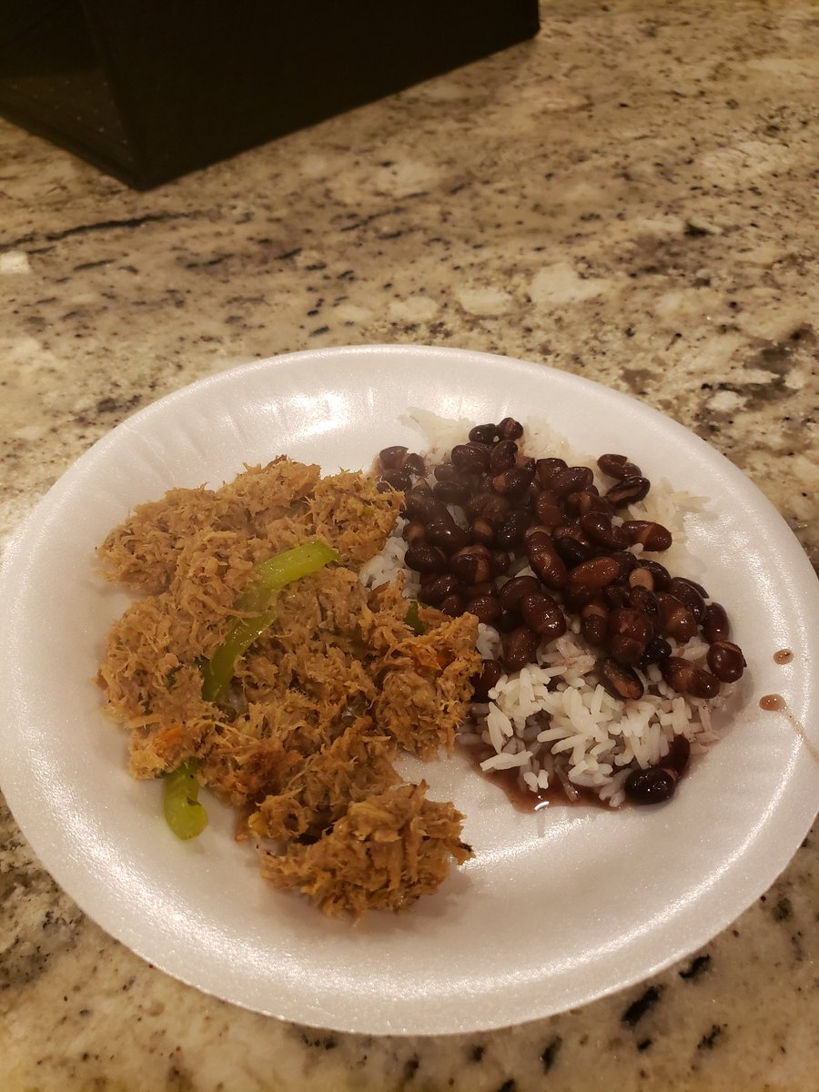 WestUMarcos's tweet photo. @CubaDugout @GonzalezProfe And the Cuban Tower of Power comes down.  Pork Ropa Vieja with Black Bean and White rice!!! #cubanpower  @YordanAlvarez2 @el_yuly10  #letsgoastros https://t.co/NU2ttUdJBm