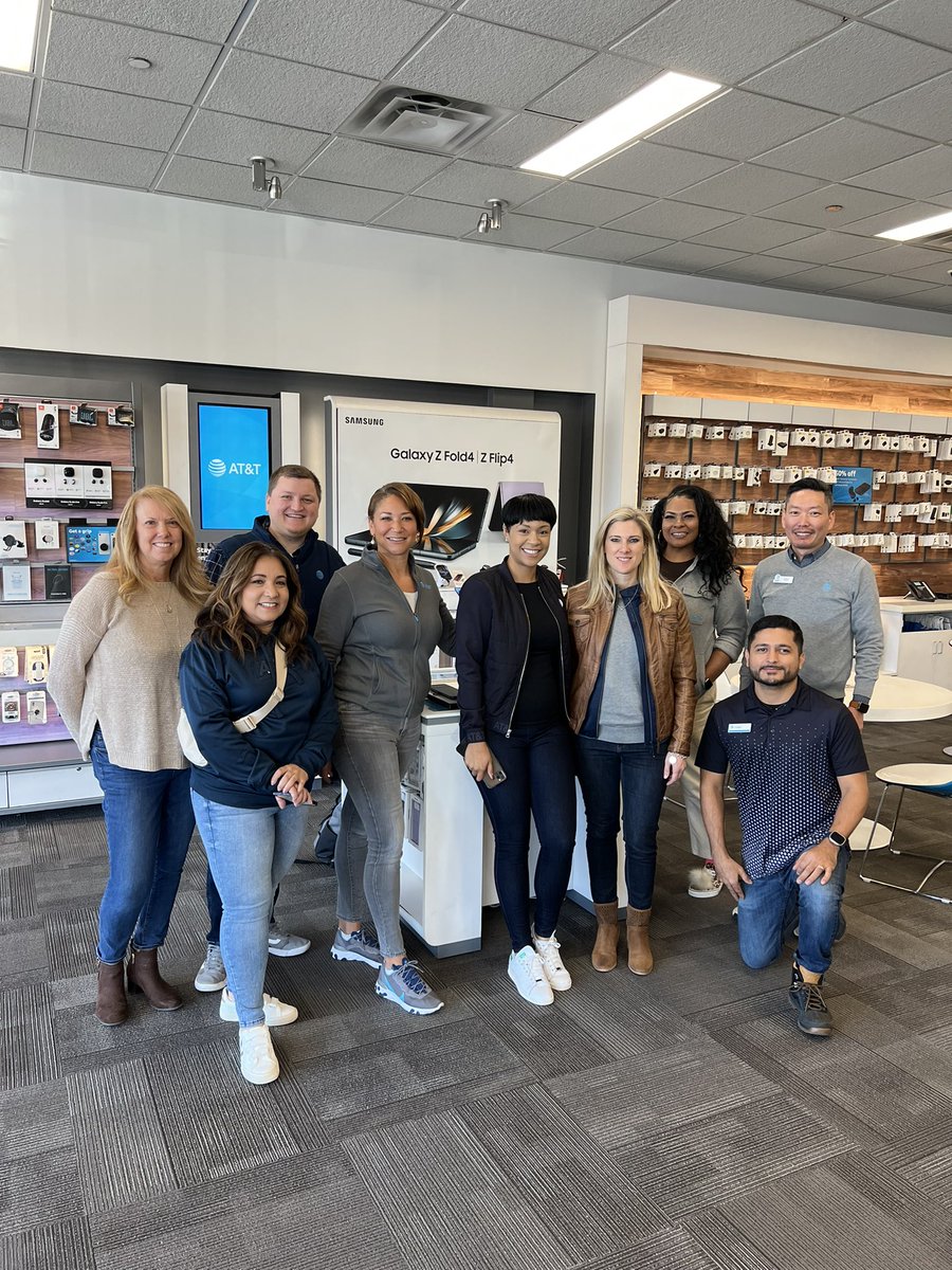 Shout out to <a href="/kmkhissim/">Keri Hissim</a> for the great visit to Pikesville this morning! She dropped some gems 💎 Always a pleasure hosting my amazing leadership team! <a href="/MissesJones704/">Jasmine Jones</a> <a href="/jillmill321/">Jillian Miller</a> <a href="/ConnectwithCV/">Christina</a> <a href="/404girl/">Betsy Francis</a>