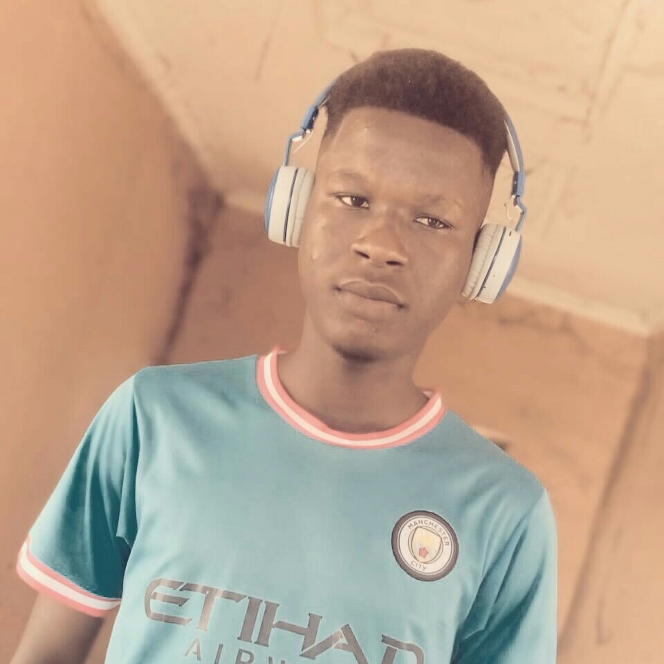 ClementMiracl15's tweet photo. #NewProfilePic https://t.co/HEfC0bjt34
