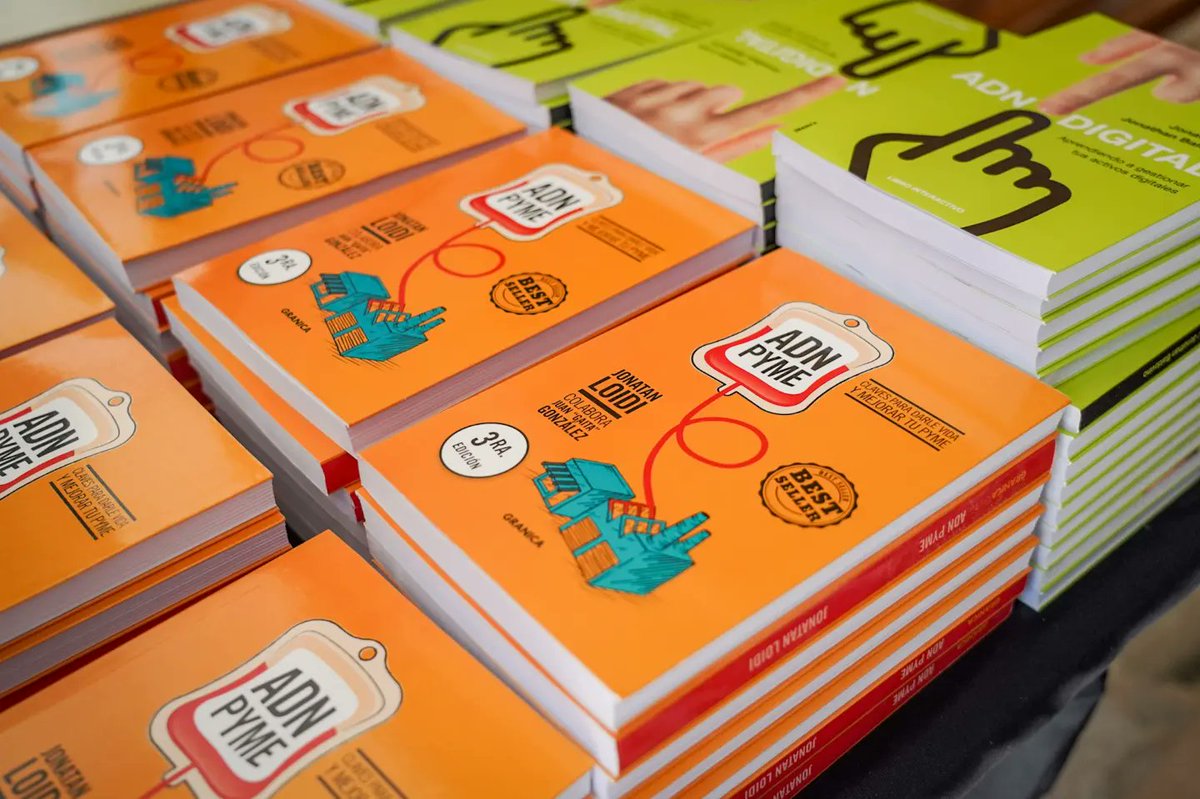 Disfrutando del paso de la Gira ADN PyME ⚙️ por #Posadas, de la mano de disertantes de talla internacional como Jonatan Loidi y <a href="/GaitaGonzalez/">GaitaGonzález</a>, quienes brindaron excelentes herramientas para emprender e innovar.