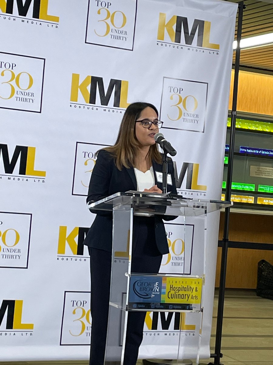SustainableRest's tweet photo. Congratulations to @LangHFTM grad Shruti Kukreja.  Not only was she recognized today as a KML Top 30 under 30 for all of Canada, she did an outstanding job as valedictorian for her cohort of winners.  Very proud of you Shruti! @foodservicemag @Hoteliermag  @LangUofG https://t.co/tN1wF4Gonm