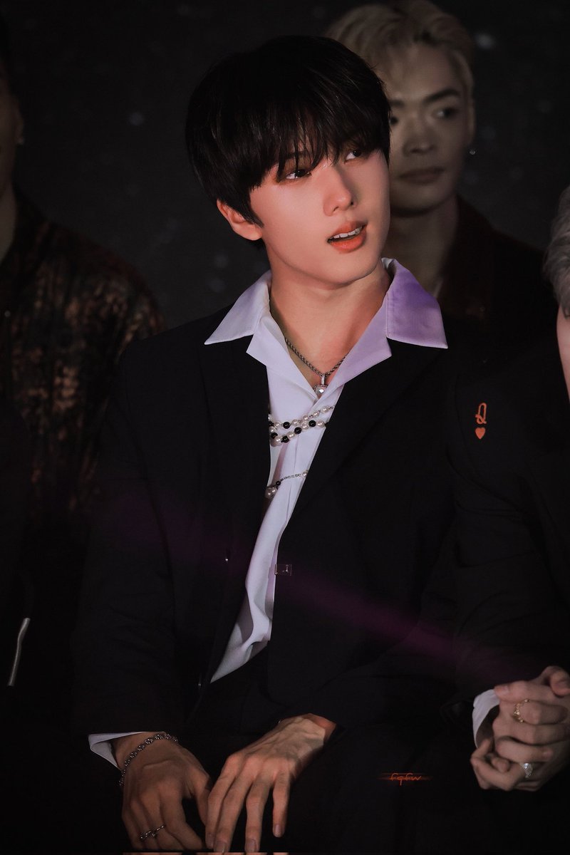 Jisungfess's tweet photo. GOOD MORNING ASTEROIDS! 😭😭😭😭🫠🫠🫠 https://t.co/O05XeMfsA5